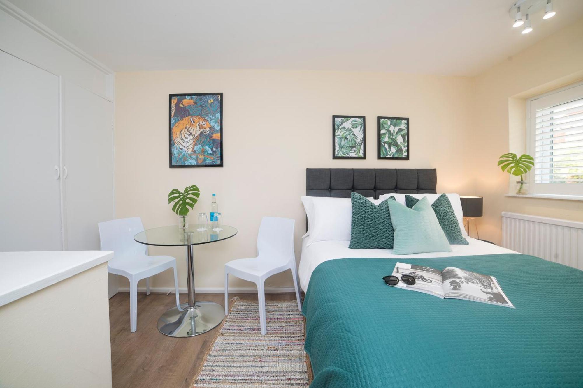 Wilson House Hostel Лондон Екстериор снимка